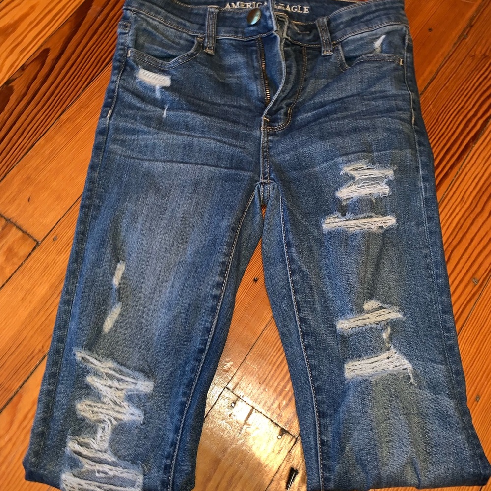 AE light wash jeans